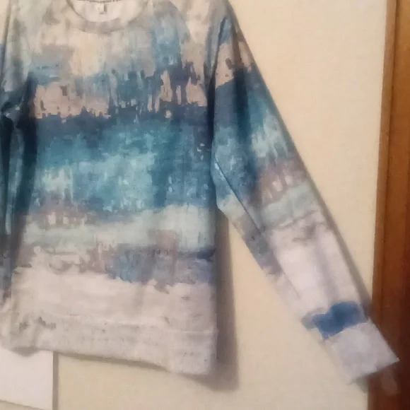 Exclusive Knit Top - Picture 4 of 4